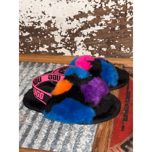 Girl's UGG Fluff Yeah Slippers Black Multi-Color - Picture 4 of 6